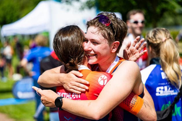 07.06.2026, GER, Crosstriathlon, Maenner Frauen, Saison 26, 38. Teag Werratal-Crosstriathlon org. Triathlonverein Werratal e.V. Maja Giessmann (LTV Erfurt Triathlon Team Thüringen), Andrea Giessmann (LTV Erfurt Triathlon Team Thüringen) 500m Schwimmen in Freiwasser, 11,9km MTB Strecke und 4,0km Laufstrecke nahmen die Teilnehmer in den Kategorien Jedermann-Cross Einzel Staffel sowie dem Sprint-Cross Einzel inkl. Thüringer Meisterschaft in angriff. 98597 Breitungen Strandbad Kiessee Thueringen Deutschland