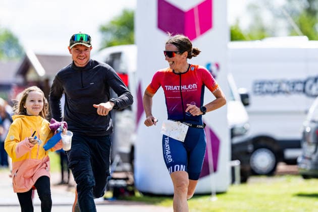 07.06.2026, GER, Crosstriathlon, Maenner Frauen, Saison 26, 38. Teag Werratal-Crosstriathlon org. Triathlonverein Werratal e.V. Andrea Giessmann (LTV Erfurt Triathlon Team Thüringen) 500m Schwimmen in Freiwasser, 11,9km MTB Strecke und 4,0km Laufstrecke nahmen die Teilnehmer in den Kategorien Jedermann-Cross Einzel Staffel sowie dem Sprint-Cross Einzel inkl. Thüringer Meisterschaft in angriff. 98597 Breitungen Strandbad Kiessee Thueringen Deutschland