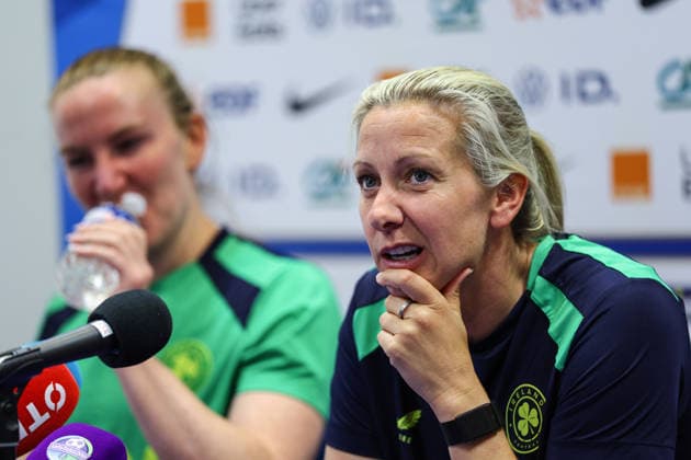 Republic of Ireland WNT press conference, PK, Pressekonferenz Stade des Alpes, Grenoble, France 8 6 2026 Head coach Carla Ward Carla Ward 8 6 2026  Copyright: x INPHO BenxBradyx BB2_9421