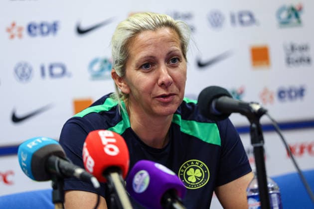 Republic of Ireland WNT press conference, PK, Pressekonferenz Stade des Alpes, Grenoble, France 8 6 2026 Head coach Carla Ward Carla Ward 8 6 2026  Copyright: x INPHO BenxBradyx BB2_9280