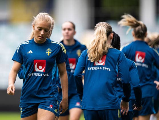 260608 Smilla Holmberg of the Swedish women s national football team at a training session on June 8, 2026 in Gothenburg. Photo: Mathias Bergeld BILDBYRAN kod MB MB1380 fotboll football soccer fotball vm-kval kval fifa womens world cup qualifier qualifier träning practice training sverige sweden dam bbeng women kvinner