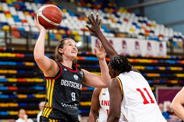 GUADALAJARA, SPAIN - JUNE 08: Lena Knippelmeyer (Germany, 9) controls the ball against Lucia Kiala (Angola, 11) during the 2026 IWBF Women™s Repechage match between Angola vs. Germany at Palacio Multiusos de Guadalajara on June 08, 2026 in Guadalajara, Spain. Spain Copyright: xSteffiexWunderlx