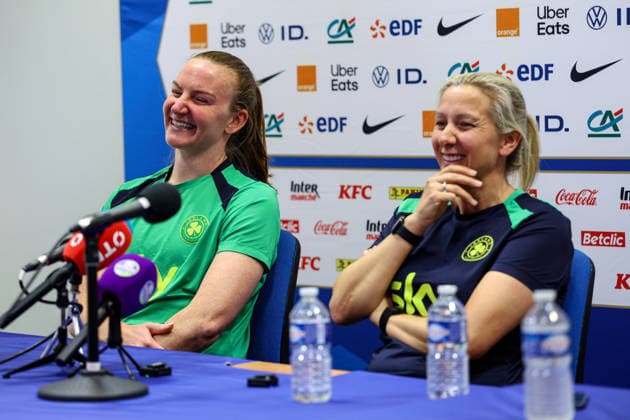 Republic of Ireland WNT press conference, PK, Pressekonferenz Stade des Alpes, Grenoble, France 8 6 2026 Courtney Brosnan and Head coach Carla Ward Courtney Brosnan and Carla Ward 8 6 2026  Copyright: x INPHO BenxBradyx BB2_9457