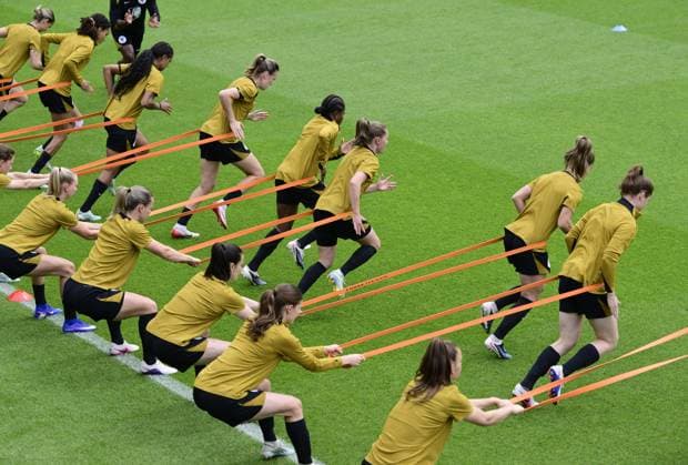 ZEIST - The Dutch national team, Nationalteam during a training session at the KNVB Campus in preparation for the Dutch women s World Cup qualifying match against Poland. OLAF KRAAK ANP xVIxANPxSportx xxANPxIVx 560479500 originalFilename: 560479500.jpg