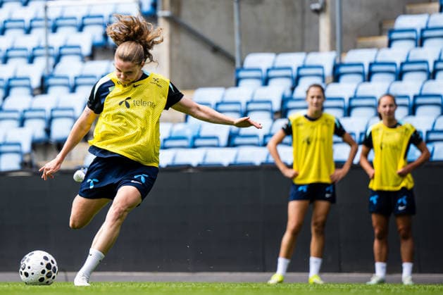 260608 Signe Gaupset of the Norwegian women™s national football team during a training session on June 8, 2026 in Oslo. Photo: Marius Simensen BILDBYRAN Cop 238 bbeng dam fifa women s world cup qualifier football fotball fotboll norge norway practice soccer training trening träning