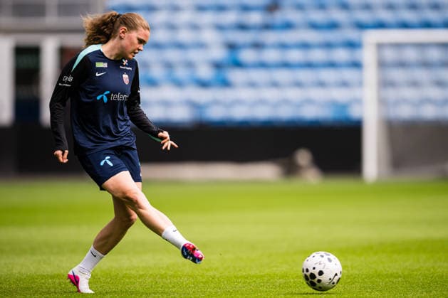 260608 Signe Gaupset of the Norwegian women™s national football team during a training session on June 8, 2026 in Oslo. Photo: Marius Simensen BILDBYRAN Cop 238 bbeng dam fifa women s world cup qualifier football fotball fotboll norge norway practice soccer training trening träning