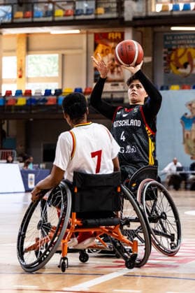 GUADALAJARA, SPAIN - JUNE 08: Leyla-Nur Staehler (Stähler, Stahler, Germany, 4) controls the ball against Maria Kuyayala (Angola, 7) during the 2026 IWBF Women™s Repechage match between Angola vs. Germany at Palacio Multiusos de Guadalajara on June 08, 2026 in Guadalajara, Spain. Spain Copyright: xSteffiexWunderlx