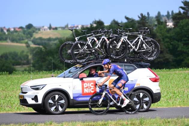 Tour Auvergne - Rhone-Alpes 2026 Stage 2 LE PUY-EN-VELAY, FRANCE - JUNE 08 : Renard-Haquin Henri-Francois (FRA) of Team Picnic PostNL during stage 2 of the 78th edition of Tour Auvergne - Rhone-Alpes an UCI World Tour 2.UWT cycling road race stage for Men Elite of 234.3 km with start in Saint-Martin-Le-Vinoux and finish in Le Puy-en-Velay on June 8, 2026 in Le Puy-en-Velay, France, 08 06 2026 ( Motordriver Guy De Vuyst - Le Puy-en-Velay France  Copyright: xVincentxKalutx