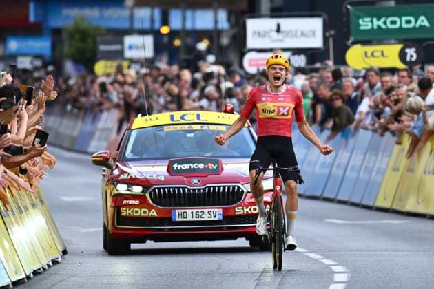 Tour Auvergne - Rhone-Alpes 2026 Stage 2 LE PUY-EN-VELAY, FRANCE - JUNE 08 : Charmig Anthon (DEN) of Uno-X Mobility wins during stage 2 of the 78th edition of Tour Auvergne - Rhone-Alpes an UCI World Tour 2.UWT cycling road race stage for Men Elite of 234.3 km with start in Saint-Martin-Le-Vinoux and finish in Le Puy-en-Velay on June 8, 2026 in Le Puy-en-Velay, France, 08 06 2026 ( Motordriver Guy De Vuyst - Le Puy-en-Velay France  Copyright: xVincentxKalutx