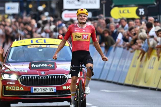Tour Auvergne - Rhone-Alpes 2026 Stage 2 LE PUY-EN-VELAY, FRANCE - JUNE 08 : Charmig Anthon (DEN) of Uno-X Mobility wins during stage 2 of the 78th edition of Tour Auvergne - Rhone-Alpes an UCI World Tour 2.UWT cycling road race stage for Men Elite of 234.3 km with start in Saint-Martin-Le-Vinoux and finish in Le Puy-en-Velay on June 8, 2026 in Le Puy-en-Velay, France, 08 06 2026 ( Motordriver Guy De Vuyst - Le Puy-en-Velay France  Copyright: xVincentxKalutx