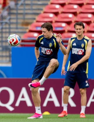 260608 Elliot Stroud of the Swedish national football team at a training session during day -3 of the FIFA World Cup, WM, Weltmeisterschaft, Fussball 2026 on June 8, 2026 in Dallas. Photo: Petter Arvidson BILDBYRAN kod PA PA1223 fotboll football soccer fotball vm fotbolls-vm fotball-vm fotbolls-vm 2026 fifa world cup 2026 träning practice training sverige sweden sverige a day -3 bbeng