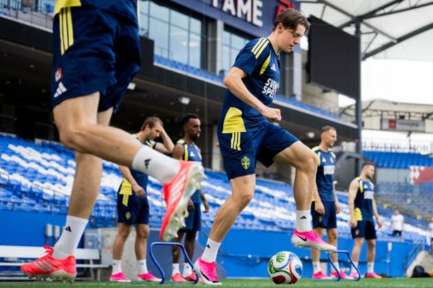 260608 Elliot Stroud of the Swedish national football team at a training session during day -3 of the FIFA World Cup, WM, Weltmeisterschaft, Fussball 2026 on June 8, 2026 in Dallas. Photo: Petter Arvidson BILDBYRAN kod PA PA1223 fotboll football soccer fotball vm fotbolls-vm fotball-vm fotbolls-vm 2026 fifa world cup 2026 träning practice training sverige sweden sverige a day -3 bbeng