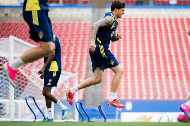 260608 Victor Nilsson Lindelöf of the Swedish national football team at a training session during day -3 of the FIFA World Cup, WM, Weltmeisterschaft, Fussball 2026 on June 8, 2026 in Dallas. Photo: Petter Arvidson BILDBYRAN kod PA PA1223 fotboll football soccer fotball vm fotbolls-vm fotball-vm fotbolls-vm 2026 fifa world cup 2026 träning practice training sverige sweden sverige a day -3 bbeng