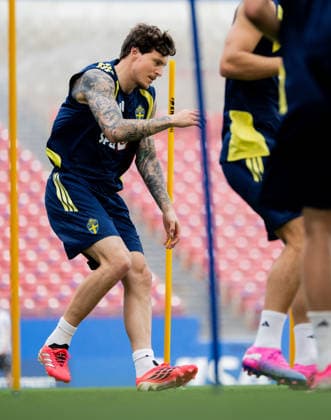 260608 Victor Nilsson Lindelöf of the Swedish national football team at a training session during day -3 of the FIFA World Cup, WM, Weltmeisterschaft, Fussball 2026 on June 8, 2026 in Dallas. Photo: Petter Arvidson BILDBYRAN kod PA PA1223 fotboll football soccer fotball vm fotbolls-vm fotball-vm fotbolls-vm 2026 fifa world cup 2026 träning practice training sverige sweden sverige a day -3 bbeng