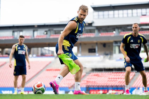 260608 Jesper Karlström of the Swedish national football team at a training session during day -3 of the FIFA World Cup, WM, Weltmeisterschaft, Fussball 2026 on June 8, 2026 in Dallas. Photo: Petter Arvidson BILDBYRAN kod PA PA1223 fotboll football soccer fotball vm fotbolls-vm fotball-vm fotbolls-vm 2026 fifa world cup 2026 träning practice training sverige sweden sverige a day -3 bbeng