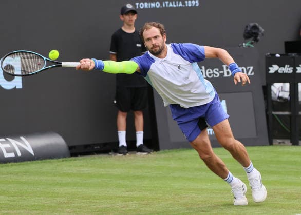 08.06.2026, Boss Open 2026, ATP, Tennis Herren Tour 250 Stuttgart, TTC Weissenhof, Tennis, im Bild: Roman Safiullin