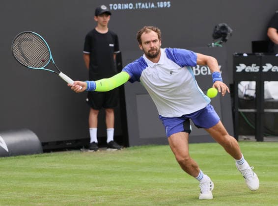 08.06.2026, Boss Open 2026, ATP, Tennis Herren Tour 250 Stuttgart, TTC Weissenhof, Tennis, im Bild: Roman Safiullin