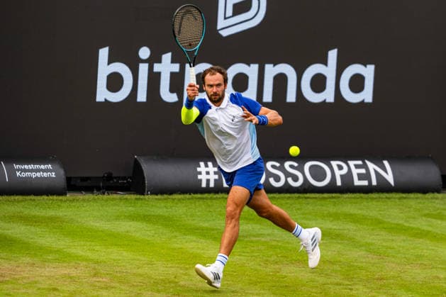 Stuttgart, GERMANY - June 08: Roman Safiullin during the Singles Match between Roman Safiullin vs. Giovanni Mpetshi Perricard (FRA) at BOSS OPEN 2026, Tennisanlage Weissenhof on June 08, 2026 in Stuttgart, Germany. Baden-Württemberg Germany Copyright: xTimoxSteinx
