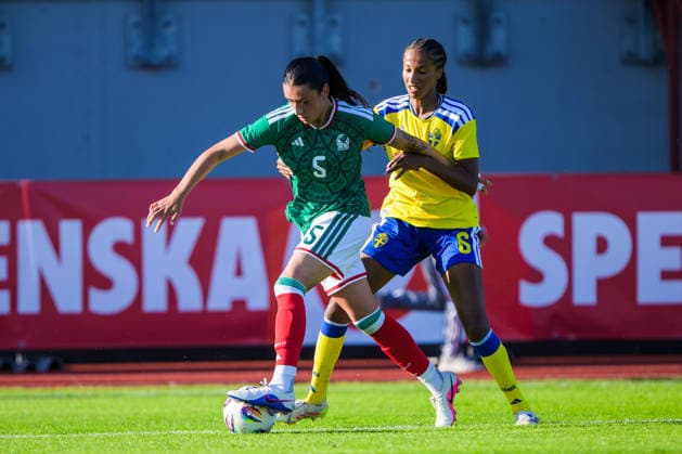 260608 Natalia Judith Colin Ruiz of Mexico and Cassandra Bogere of Sweden during the under-23 International Friendly, Länderspiel, Nationalmannschaft football match between Sweden and Mexico on June 8, 2026 in Kalmar. Photo: Suvad Mrkonjic BILDBYRAN COP 170 SM0470 fotboll football soccer fotball träningslandskamp international friendly sverige sweden mexico dam bbeng sverige sweden