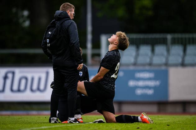 260608 Goalkeeper Ukko Happonen of Finland in pain during the under-21 International Friendly, Länderspiel, Nationalmannschaft football match between Norway and Finland on June 8, 2026 in Moss. Photo: Marius Simensen BILDBYRAN COP 238 bbeng finland football fotball fotboll international friendly norge norway privatlandskamp soccer träningslandskamp U21, U 21 under 21