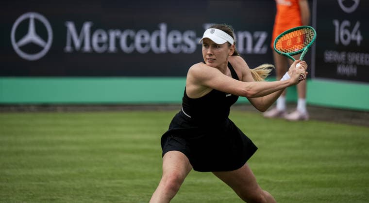 S-HERTOGENBOSCH, NETHERLANDS - JUNE 08: Ekaterina Alexandrova returns with a forehand shot against Panna Udvardy of Hungary during their WTA, Tennis Damen Singles First Round match at the LibÃ ma Open on June 8, 2026 at Autotron s-Hertogenbosch in s-Hertogenbosch, Netherlands. Credit: Andy Astfalck NurPhoto Netherlands Copyright: xAndyxAstfalckx