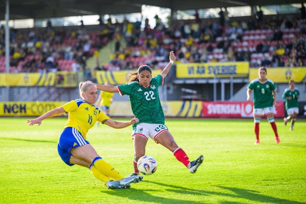 260608 Tuva Skoog of Sweden and Lourdes de la Caridad Bosh Lourdes of Mexico during the under-23 International Friendly, Länderspiel, Nationalmannschaft football match between Sweden and Mexico on June 8, 2026 in Kalmar. Photo: Suvad Mrkonjic BILDBYRAN COP 170 SM0470 fotboll football soccer fotball träningslandskamp international friendly sverige sweden mexico dam bbeng sverige sweden