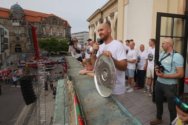 08.06.2026, xtgx, Handball, Daikin HBL, Empfang des deutschen Meisters SC Magdeburg im Rathaus v.l. Christian O Sullivan (Magdeburg, 24) Magdeburg