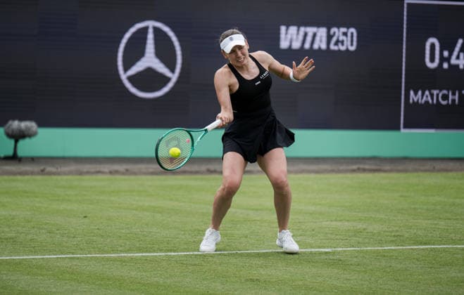 S-HERTOGENBOSCH, NETHERLANDS - JUNE 08: Ekaterina Alexandrova returns with a forehand shot against Panna Udvardy of Hungary during their WTA, Tennis Damen Singles First Round match at the LibÃ ma Open on June 8, 2026 at Autotron s-Hertogenbosch in s-Hertogenbosch, Netherlands. Credit: Andy Astfalck NurPhoto Netherlands Copyright: xAndyxAstfalckx