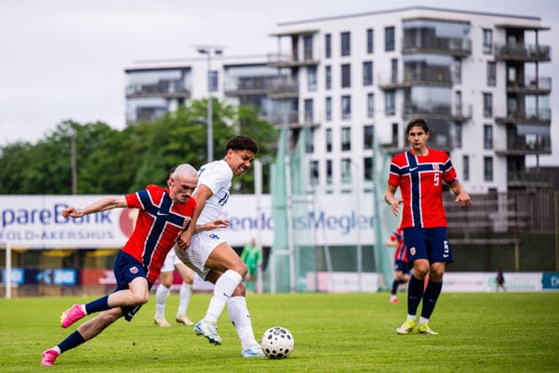 260608 Marius Broholm of Norway and David Ezeh of Finland during the under-21 International Friendly, Länderspiel, Nationalmannschaft football match between Norway and Finland on June 8, 2026 in Moss. Photo: Marius Simensen BILDBYRAN COP 238 bbeng finland football fotball fotboll international friendly norge norway privatlandskamp soccer träningslandskamp U21, U 21 under 21