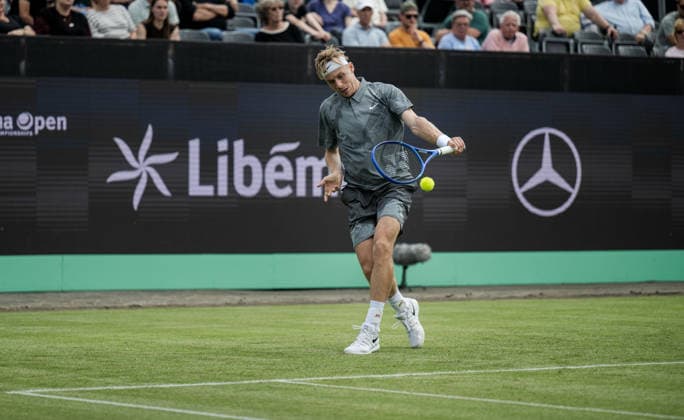 S-HERTOGENBOSCH, NETHERLANDS - JUNE 08: Denis Shapovalov of Canada returns a backhand shot against Marin Cilic of Croatia during their ATP, Tennis Herren Singles First Round match at the LibÃ ma Open on June 8, 2026 at Autotron s-Hertogenbosch in s-Hertogenbosch, Netherlands. Credit: Andy Astfalck NurPhoto Netherlands Copyright: xAndyxAstfalckx