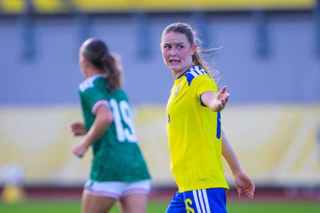 260608 Svea Rehnberg of Sweden celebrates after 1-1 during the under-23 International Friendly, Länderspiel, Nationalmannschaft football match between Sweden and Mexico on June 8, 2026 in Kalmar. Photo: Suvad Mrkonjic BILDBYRAN COP 170 SM0470 fotboll football soccer fotball träningslandskamp international friendly sverige sweden mexico dam bbeng jubel sverige sweden celebrates