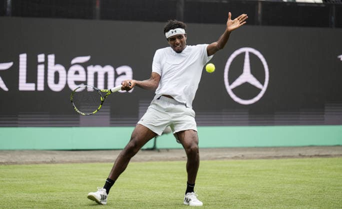 S-HERTOGENBOSCH, NETHERLANDS - JUNE 08: Elias Ymer of Sweden returns the ball with a forehand shot against Ugo Humbert of France during their ATP, Tennis Herren Singles First Round match at the LibÃ ma Open on June 8, 2026 at Autotron s-Hertogenbosch in s-Hertogenbosch, Netherlands. Credit: Andy Astfalck NurPhoto Netherlands Copyright: xAndyxAstfalckx