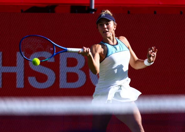 2026 HSBC Tennis Championships, Queens Club, London, UK - 08 06 2026 Jaqueline Cristian (ROU) in action during her first round match agianst Qinwin Zheng (CHN) in the HSBC 2026 Championships at Queens Club in London London Queens Club London GBR Copyright: xMarkxGreenwoodx