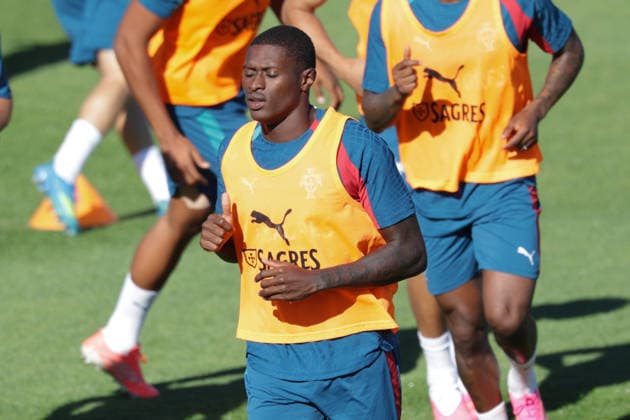 Training of the Portuguese national football team in the football city of Oeiras - Portugal, June 8, 2026, in Alges, Portugal. Nuno Mendes (Portugal ,25)