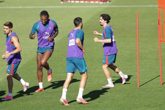 Training of the Portuguese national football team in the football city of Oeiras - Portugal, June 8, 2026, in Alges, Portugal. Pedro Neto (Portugal ,18), Rafael Leao (Portugal ,17), Goncalo Inacio (Portugal ,14), Vitinha (Portugal ,23)