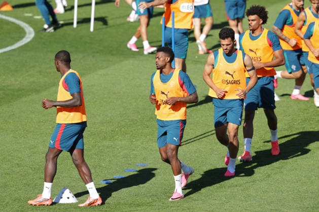 Training of the Portuguese national football team in the football city of Oeiras - Portugal, June 8, 2026, in Alges, Portugal. Nuno Mendes (Portugal ,25), Nelson Semedo (Portugal ,2) , Goncalo Ramos (Portugal ,9), Renato Veiga (Portugal ,13)