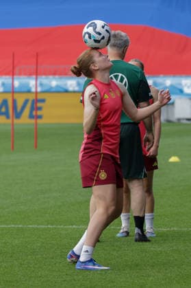 08.06.2026, xgrfx, Fussball DFB-Medientermine, Deutsche Frauennationalmannschaft - Abschlusstraining v.l. Sjoeke Nüsken (Deutsche Frauennationalmannschaft) (DFL DFB REGULATIONS PROHIBIT ANY USE OF PHOTOGRAPHS as IMAGE SEQUENCES and or QUASI-VIDEO) Ljubljana