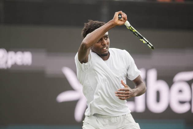 S-HERTOGENBOSCH, NETHERLANDS - JUNE 08: Elias Ymer of Sweden returns the ball with a forehand shot against Ugo Humbert of France during their ATP, Tennis Herren Singles First Round match at the LibÃ ma Open on June 8, 2026 at Autotron s-Hertogenbosch in s-Hertogenbosch, Netherlands. Credit: Andy Astfalck NurPhoto Netherlands Copyright: xAndyxAstfalckx