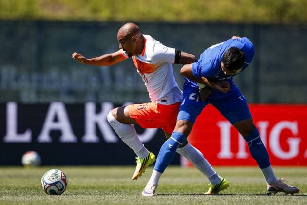 NEW YORK - (lr) Donyell Malen of the Netherlands, Yakhongir Urozov of Uzbekistan during the friendly match between the Netherlands and Uzbekistan at Icahn Stadium on June 8, 2026, in New York, United States. The Dutch national team, Nationalteam is preparing for the World Cup. ROBIN VAN LONKHUIJSEN ANP International Friendly, Länderspiel, Nationalmannschaft 2026 xVIxANPxSportx xxANPxIVx 560511756 originalFilename: 560511756.jpg