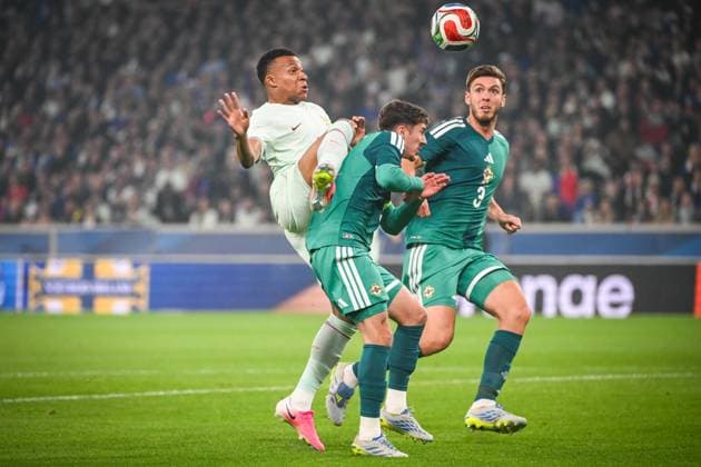 June 8, 2026, Villeneuve-D ascq, France, France: Kylian MBAPPE of France,Trai HUME of Northern Ireland and Ruairi MCCONVILLE of Northern Ireland during the International Friendly, Länderspiel, Nationalmannschaft football match between France and Northern Ireland at Pierre Mauroy Stadium on June 08, 2026 in Villeneuve-d Ascq near Lille, France. Villeneuve-D ascq France - ZUMAm308 20260608_zsp_m308_001 Copyright: xMatthieuxMirvillex