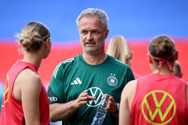 Ljubljana, Slowenien: 08.06. 2026 - Abschlusstraining des DFB Frauenteam vor dem WM-Qualifikationsspiel gegen Slowenien Im Bild: Bundestrainer Christian Wück Wueck (Deutschland)