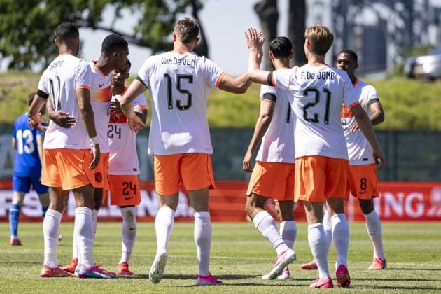 NEW YORK - (lr) Micky van de Ven or the Netherlands, Frenkie de Jong or the Netherlands celebrate the 1-0 during the friendly match between the Netherlands and Uzbekistan at Icahn Stadium on June 8, 2026, in New York, United States. The Dutch national team, Nationalteam is preparing for the World Cup. ROBIN VAN LONKHUIJSEN ANP International Friendly, Länderspiel, Nationalmannschaft 2026 xVIxANPxSportx xxANPxIVx 560512806 originalFilename: 560512806.jpg