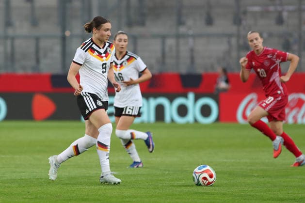 Fußball, U23-Frauen: Deutschland - Dänemark, 08.06.26 Sophie Weidauer (9, Deutschland U23, Union Berlin). Fußball, Testspiel U23-Frauen: Deutschland - Dänemark am 08.06.26 im Leuna-Chemie-Stadion Halle (Saale).