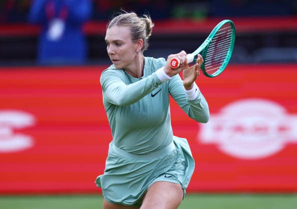 2026 HSBC Tennis Championships, Queens Club, London, UK - 08 06 2026 Katie Boulter (GBR) in action during her first round match agianst Leylah Fernandez (CAN) in the HSBC 2026 Championships at Queens Club in London London Queens Club London GBR Copyright: xMarkxGreenwoodx