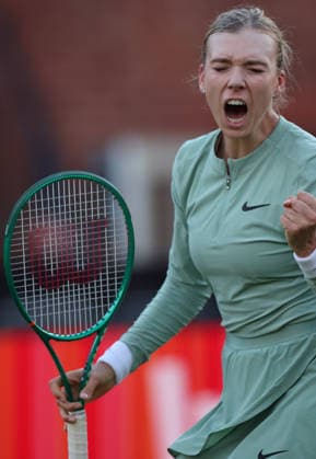 Katie Boulter of GB celebrates HSBC Queen s Club Championships, Day Three, Tennis, Queen s Club, West Kensington, London, UK - 08 Jun 2026London Queen s Club United Kingdom  Copyright: xEllaxLing Shutterstockx 16917188az