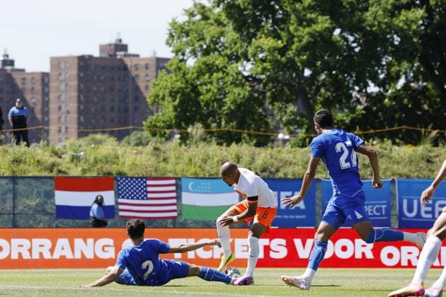 NEW YORK - (LR) Abdukodir Khusanov of Uzbekistan, Donyell Malen of the Netherlands, Yakhongir Urozov of Uzbekistan during the friendly international match, Länderspiel, Nationalmannschaft between the Netherlands and Uzbekistan at Icahn Stadium on June 8, 2026 in New York, United States. MAURICE VAN STEEN ANP International Friendly, Länderspiel, Nationalmannschaft 2026 xVIxANPxSportx xMauricexvanxSteenxIVx 560514645 originalFilename: 560514645.jpg