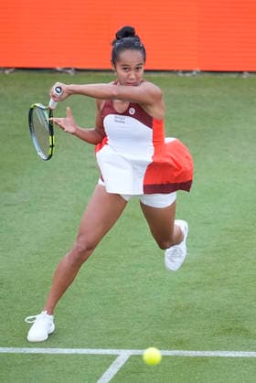 HSBC Championships - Day One Leylah Fernandez of Canada in action during her Round of 32 match at The HSBC Championships 2026 Women s tennis tournament at The Queen s Club in London, England, on June 8, 2026. London United Kingdom  Copyright: xOwenxHammondx originalFilename:hammond-thehsbcc260608_np664.jpg