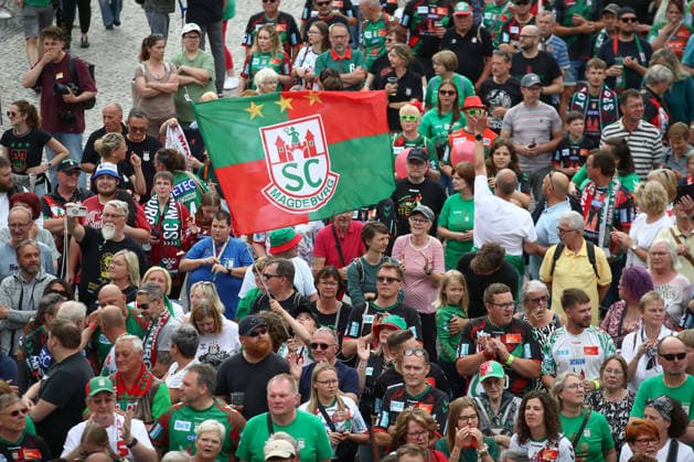 08.06.2026, xtgx, Handball, Daikin HBL, Empfang des deutschen Meisters SC Magdeburg im Rathaus v.l. Symbolfoto, Symbolbild Zuschauer, Fans, Publikum Magdeburg