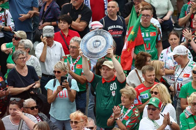 08.06.2026, xtgx, Handball, Daikin HBL, Empfang des deutschen Meisters SC Magdeburg im Rathaus v.l. Symbolfoto, Symbolbild Zuschauer, Fans, Publikum Magdeburg