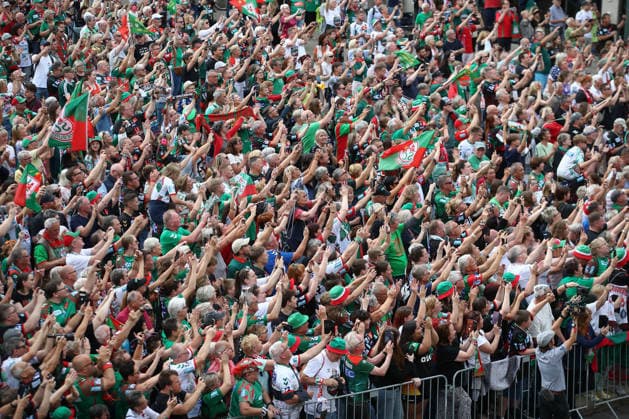 08.06.2026, xtgx, Handball, Daikin HBL, Empfang des deutschen Meisters SC Magdeburg im Rathaus v.l. Symbolfoto, Symbolbild Zuschauer, Fans, Publikum Magdeburg